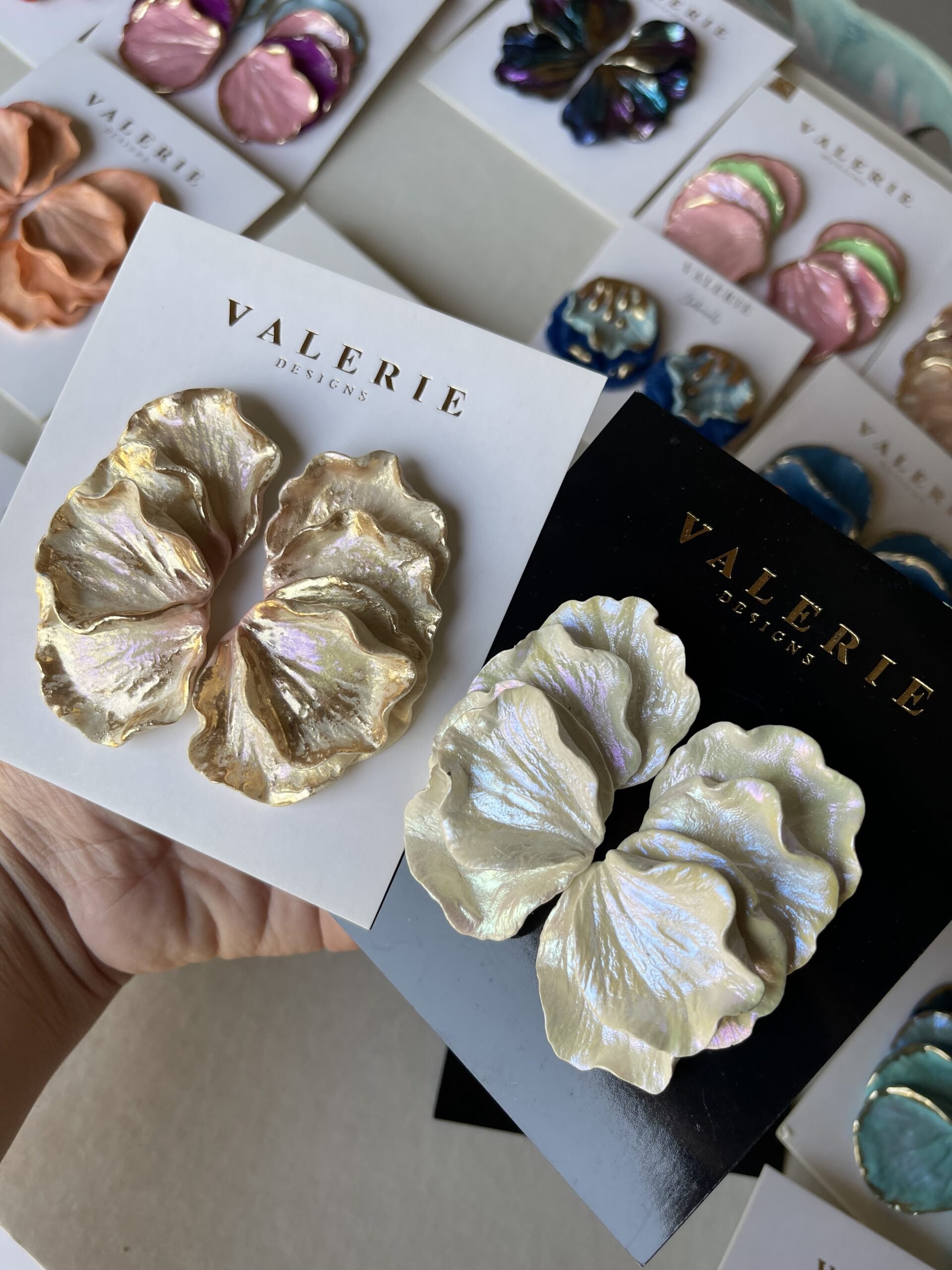 white iridescent bulky layers copy