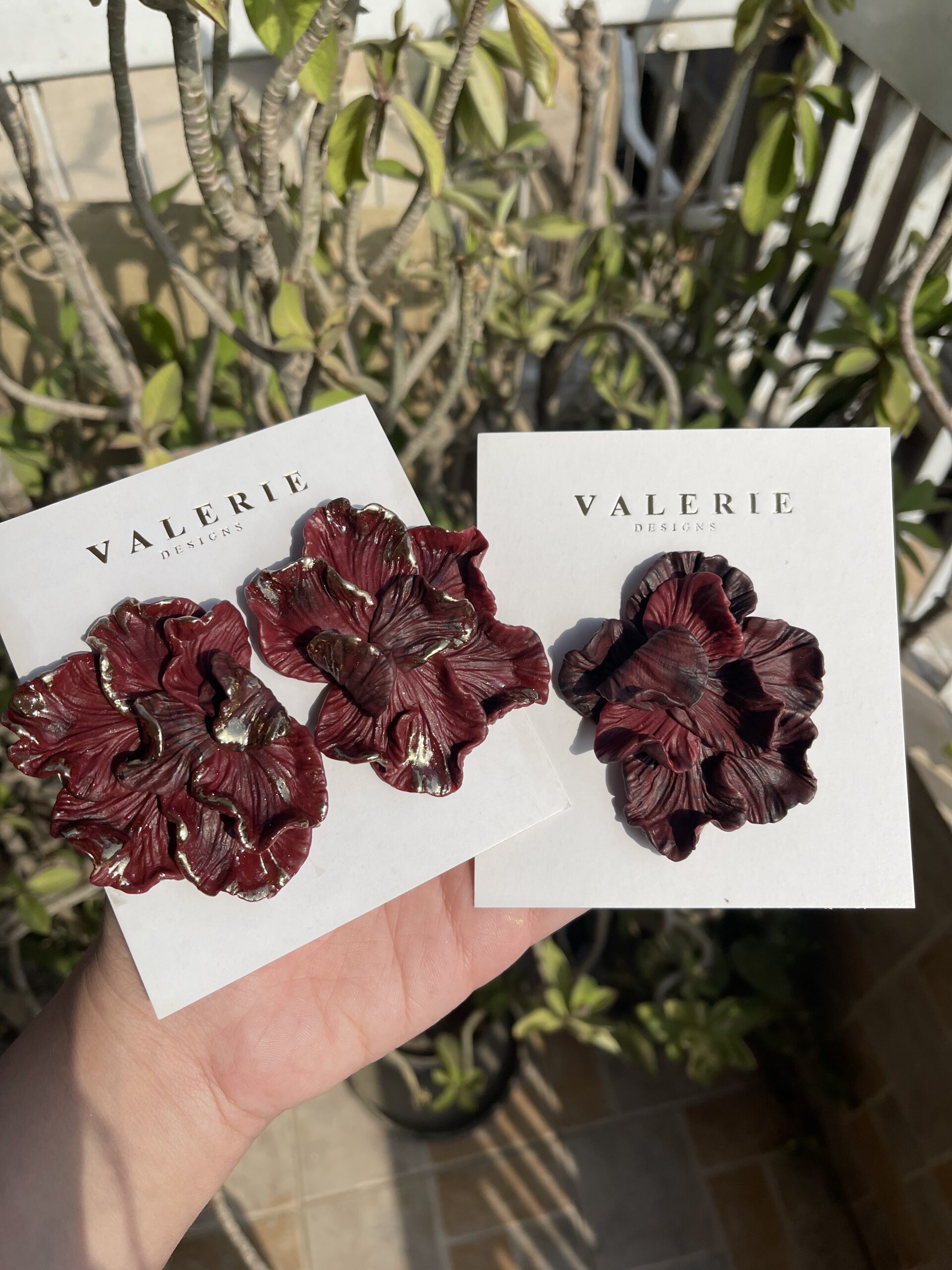 burgundy brooch & earrings