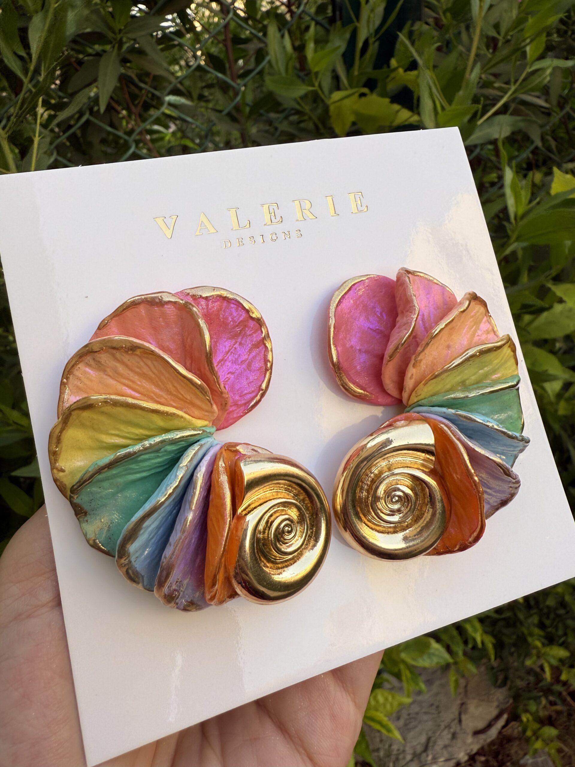 shell swirl multicolors