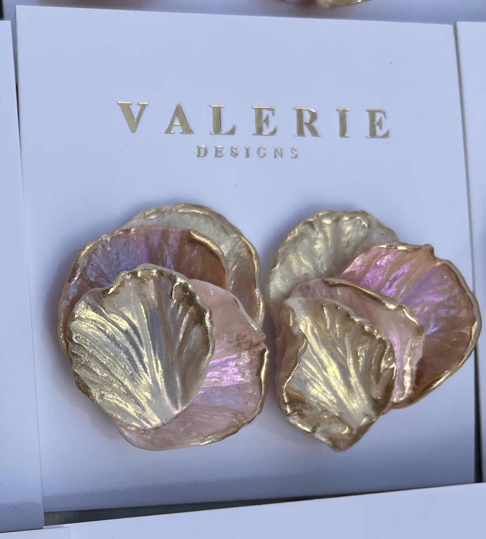 iridescent white twist copy