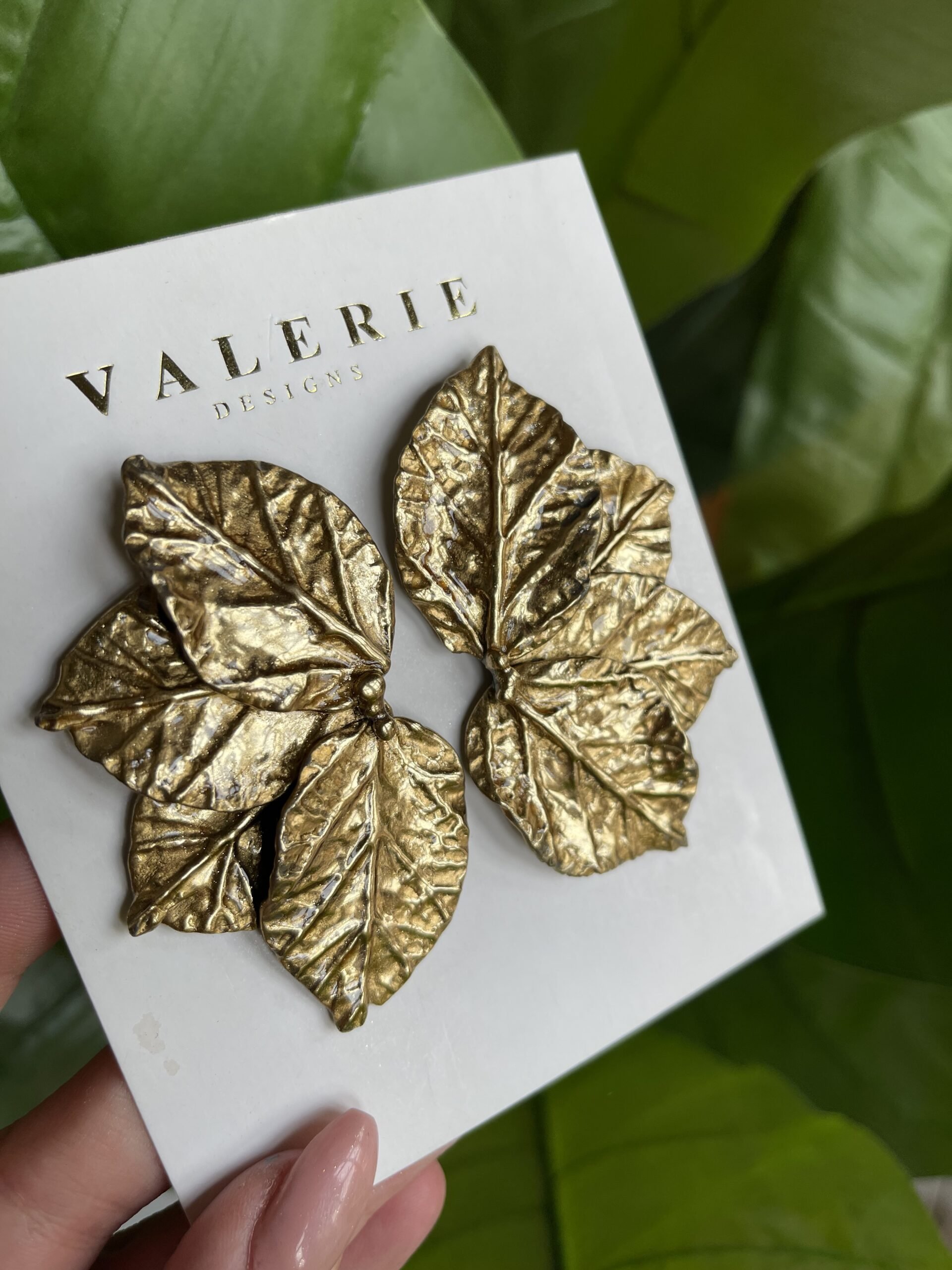 gold leaves statements