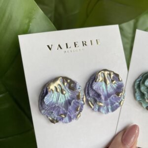 dripping gold purple petals statements