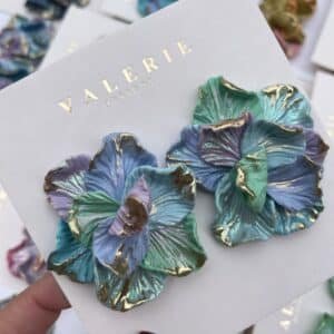 minty blues flower statements