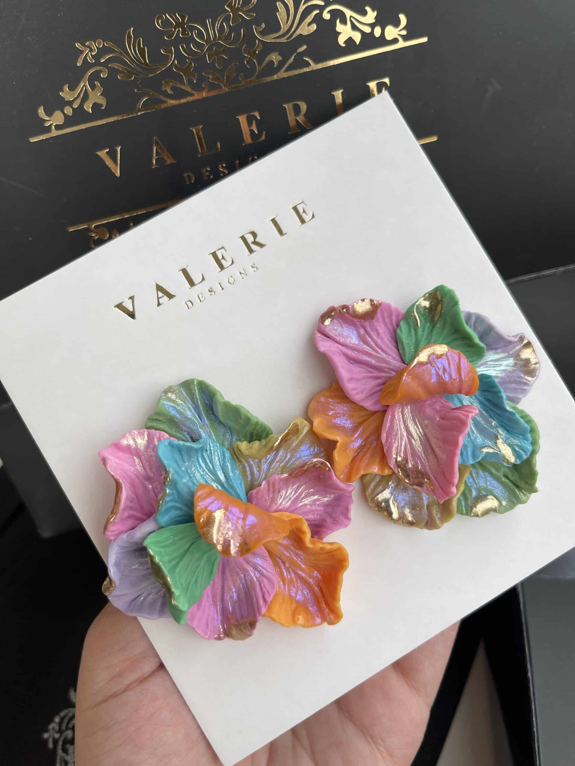 multicolor flower statements