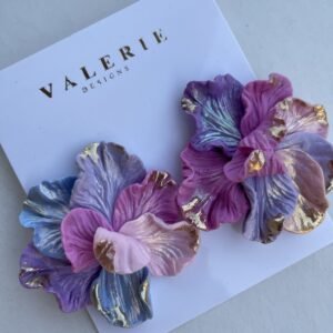 shades of purple flower statements