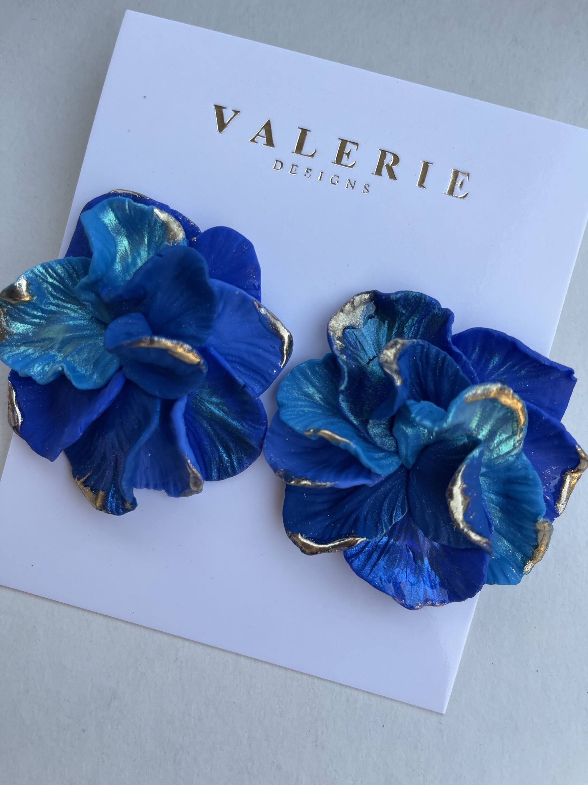 yellow tones flower statements copy