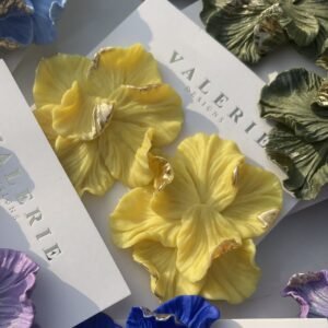 peacock dark flower statements copy