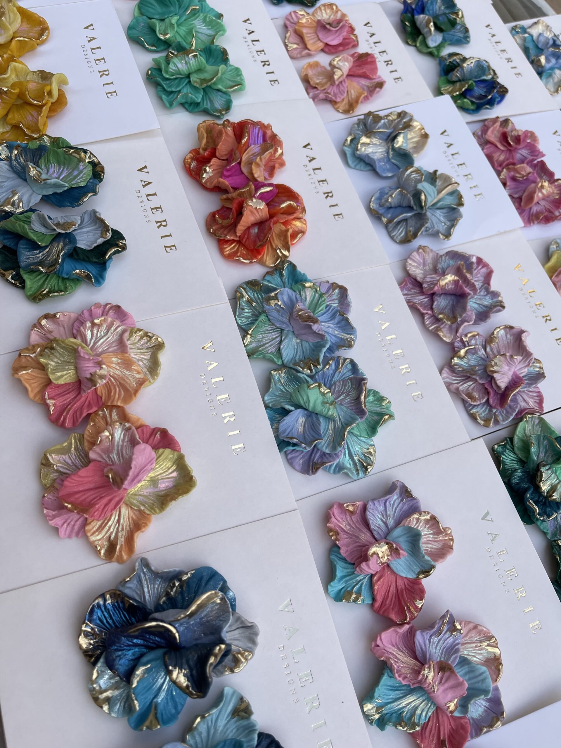 shades of blue flower statements copy